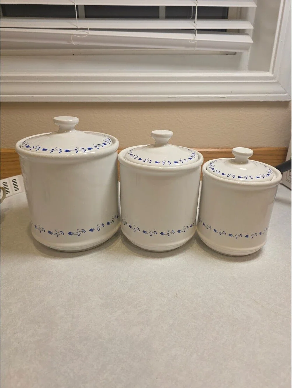Vintage LVC 1989 Ceramic Kitchen Canister Set of 3 White Blue Floral Taiwan